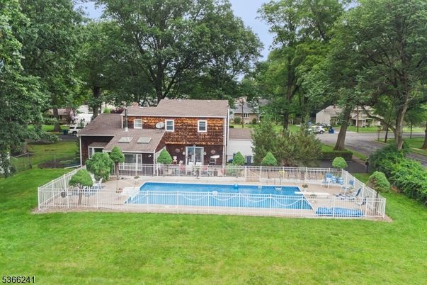 Backyard, Exterior, Pool