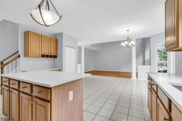 Chandelier, Interior, Kitchen, Wood Texture Flooring