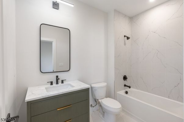Bathroom, Interior, Marble, Marble Walls, Recessed Lighting