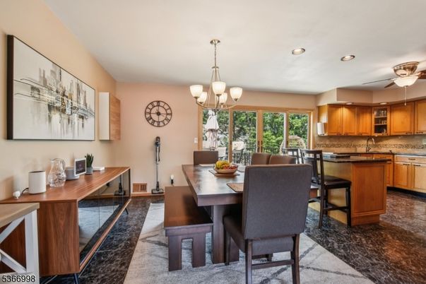 Chandelier, Dining room, Interior, Kitchen, Recessed Lighting