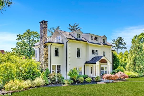 Backyard, Exterior, Facade, French Provincial
