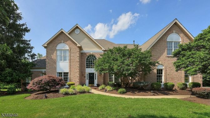 Exterior, Facade, Brick Facade, Brick Traditional