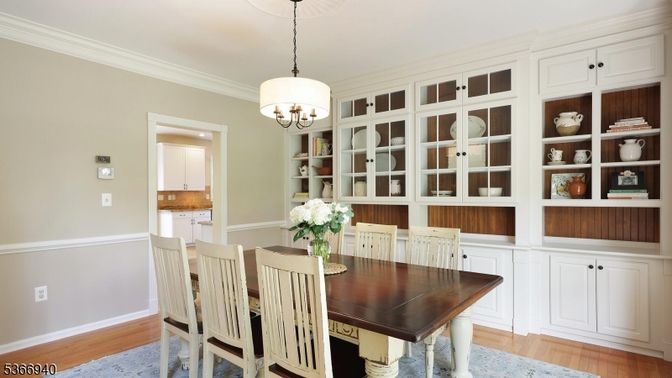 Chandelier, Dining room, Interior, Pendant Lights, Wood Texture Flooring