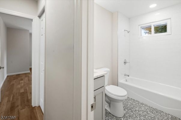 Bathroom, Interior, Recessed Lighting, Wood Texture Flooring