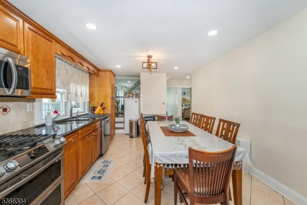 Dining room, Interior, Kitchen, Recessed Lighting