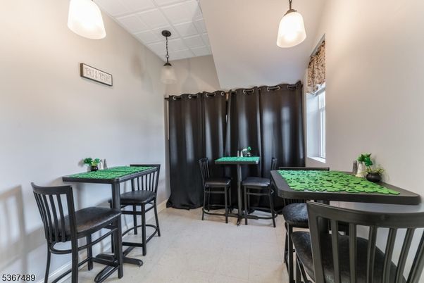 Dining room, Interior, Pendant Lights