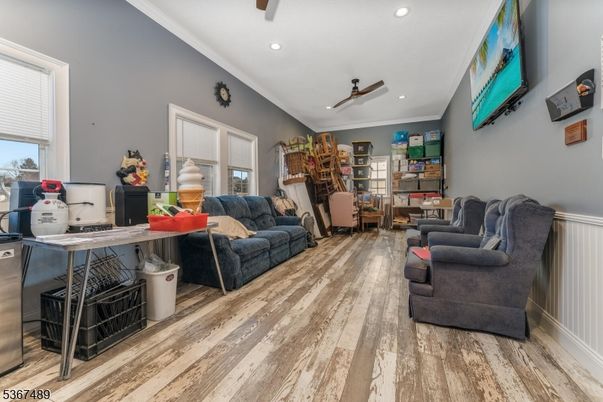 Dining room, Interior, Living room, Recessed Lighting, Wood Texture Flooring