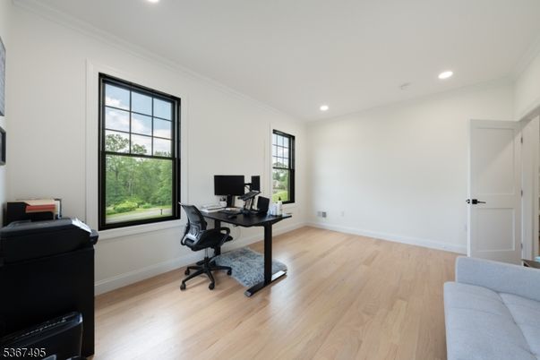 Home Office, Interior, Recessed Lighting, Wood Texture Flooring