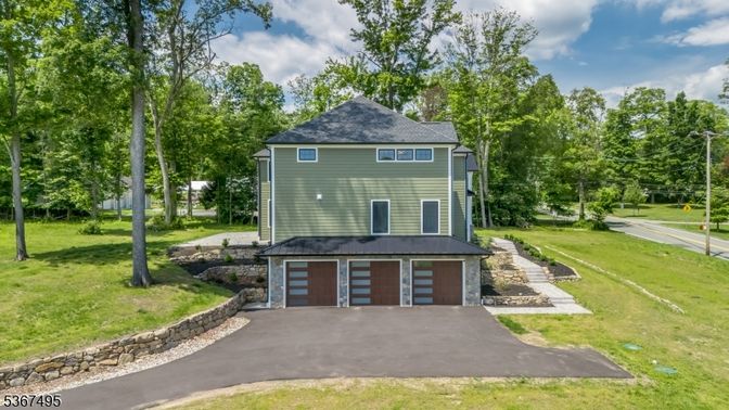 Backyard, Detached Garage, Exterior