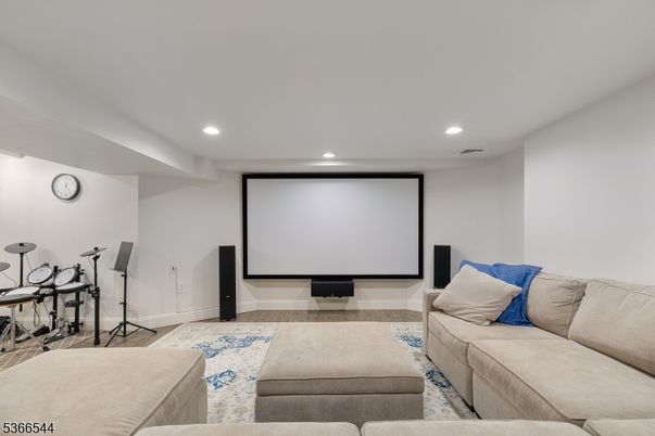Fitness Equipment, Interior, Projection Screen, Recessed Lighting