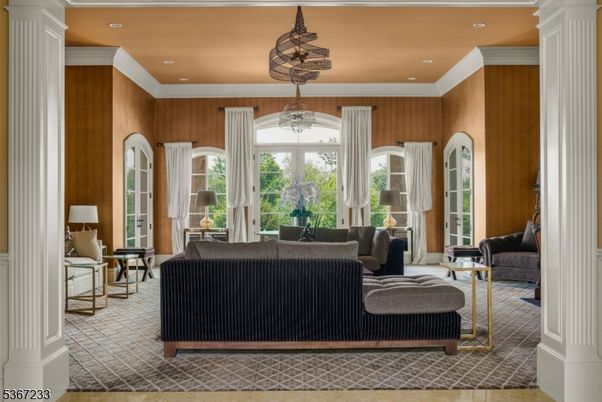 Interior, Living room, Pendant Lights, Recessed Lighting