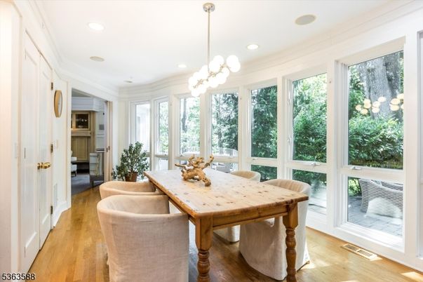 Chandelier, Dining room, Interior, Pendant Lights, Recessed Lighting, Wood Texture Flooring