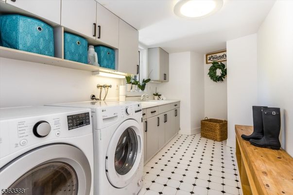 Interior, Washer