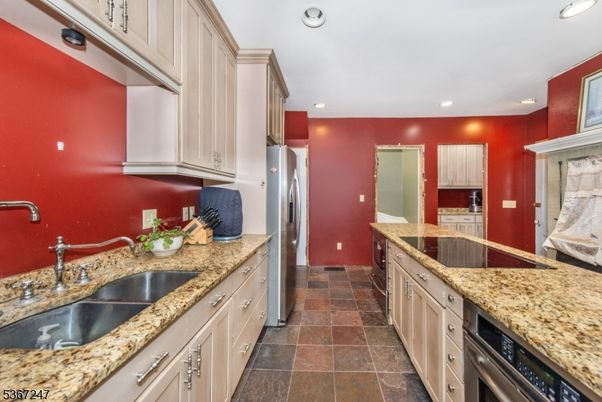 Interior, Kitchen, Recessed Lighting