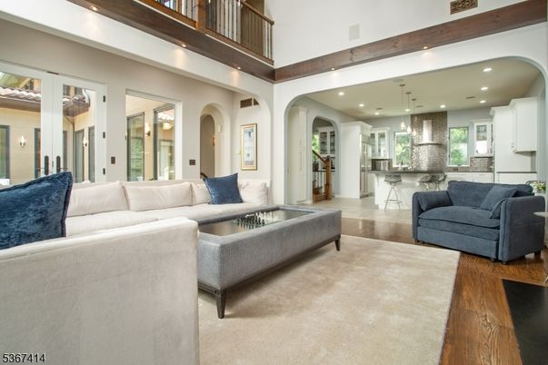 Interior, Kitchen, Living room, Pendant Lights, Recessed Lighting, Wooden Beams, Wood Texture Flooring