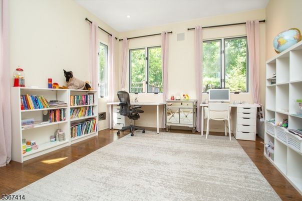 Home Office, Interior, Recessed Lighting, Wood Texture Flooring