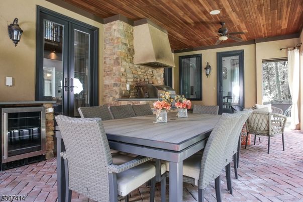Exterior, Fireplace
