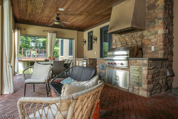 Dining room, Exterior, Interior, Wooden Ceilings