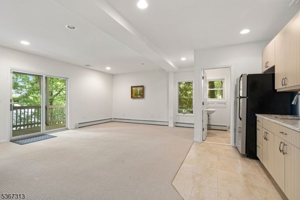 Empty room, Interior, Kitchen, Recessed Lighting