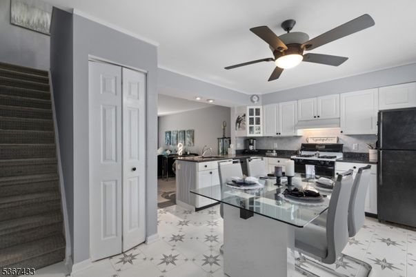 Interior, Kitchen, Marble, Recessed Lighting, Stainless Steel Appliances