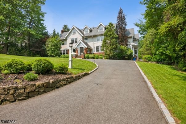 Backyard, Exterior, Facade, Queen Anne Victorian
