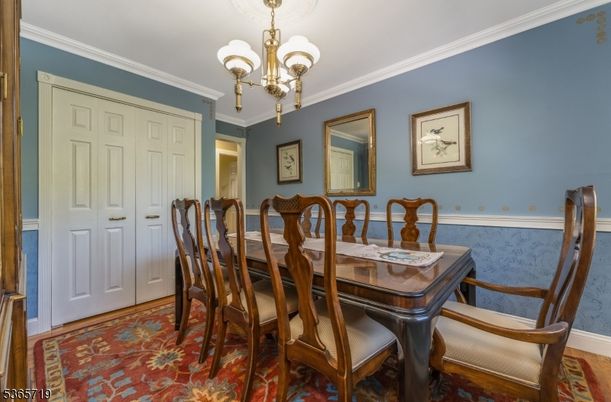 Chandelier, Dining room, Interior
