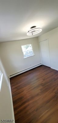 Empty room, Interior, Pendant Lights, Wood Texture Flooring