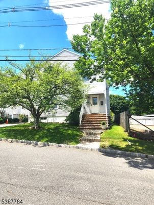 Exterior, Facade, None