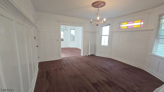 Chandelier, Empty room, Interior, Wood Texture Flooring