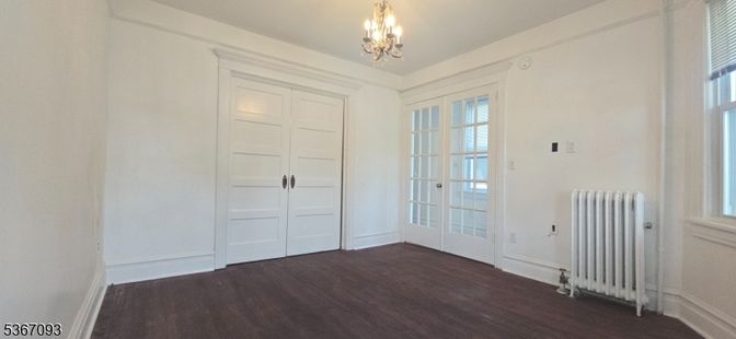 Chandelier, Empty room, Interior, Wood Texture Flooring