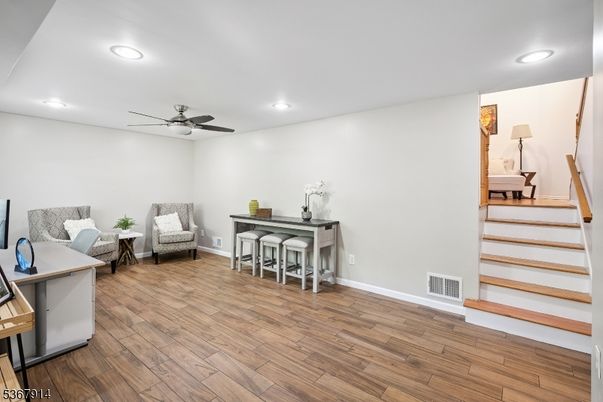 Interior, Recessed Lighting, Wood Texture Flooring
