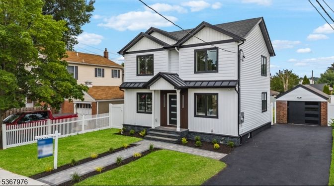 Detached Garage, Exterior, Facade, Farmhouse