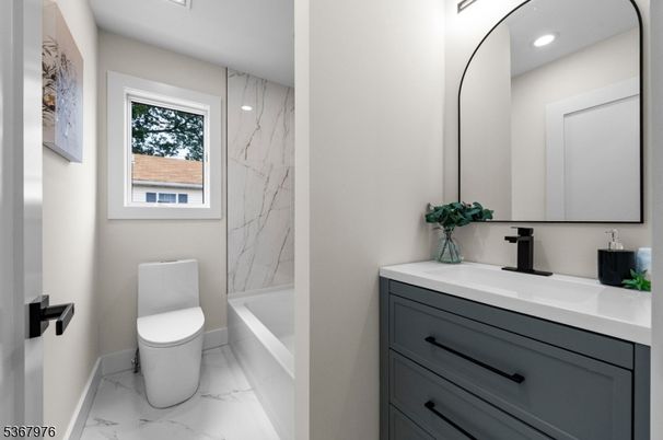 Bathroom, Interior, Marble, Marble Walls, Recessed Lighting