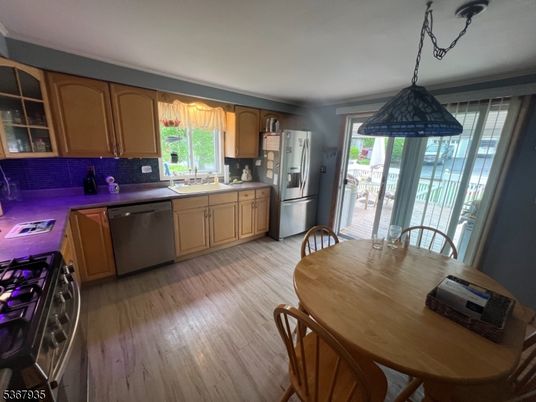 Dining room, Interior, Kitchen, Pendant Lights, Wood Texture Flooring