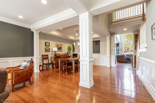 Chandelier, Dining room, Interior, Recessed Lighting, Wood Texture Flooring