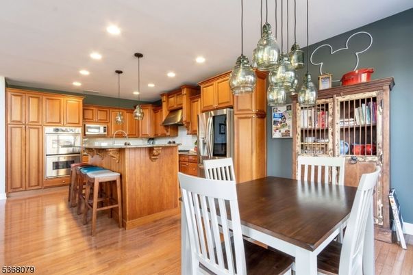 Dining room, Interior, Kitchen, Pendant Lights, Recessed Lighting, Wood Texture Flooring