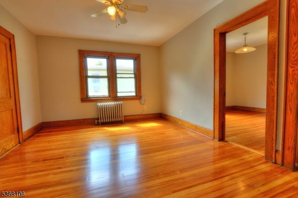 Empty room, Interior, Pendant Lights, Wood Texture Flooring