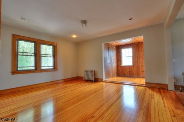 Empty room, Interior, Recessed Lighting, Wood Texture Flooring, Wooden Walls