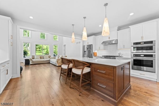 Interior, Kitchen, Living room, Pendant Lights, Recessed Lighting, Stainless Steel Appliances, Wood Texture Flooring