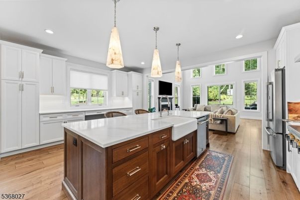 Interior, Kitchen, Living room, Pendant Lights, Recessed Lighting, Stainless Steel Appliances, Wood Texture Flooring