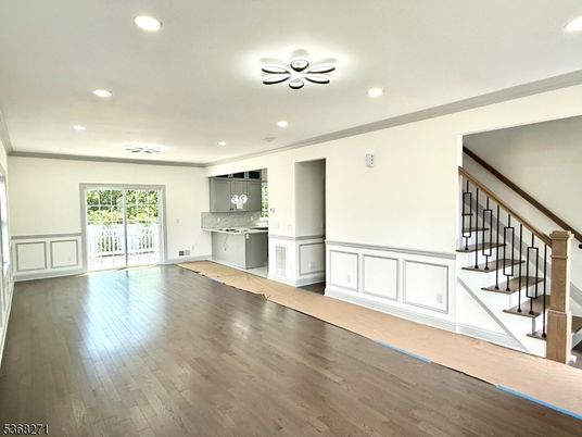 Empty room, Interior, Kitchen, Recessed Lighting, Wood Texture Flooring