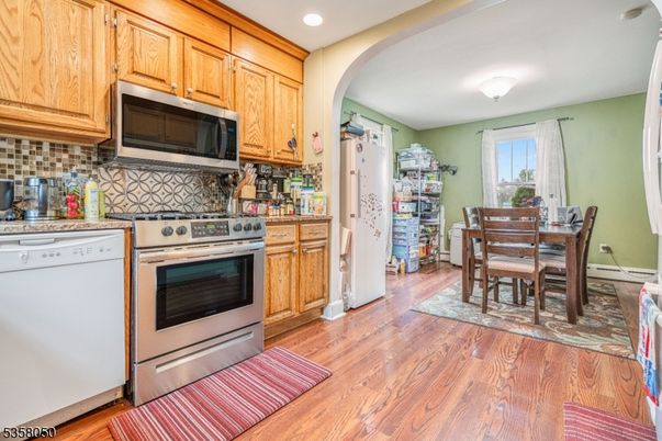 Dining room, Interior, Kitchen, Recessed Lighting, Wood Texture Flooring