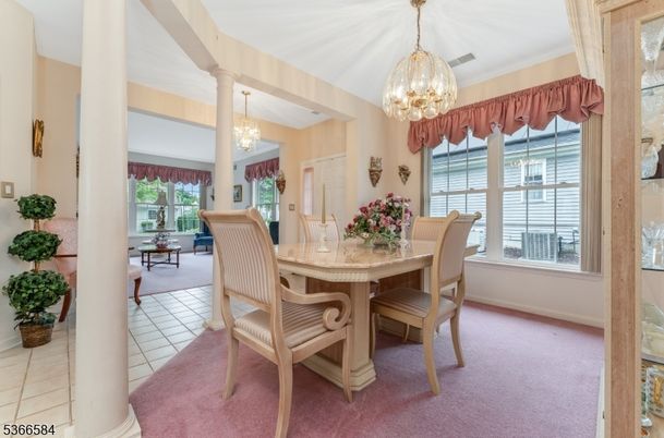 Chandelier, Dining room, Interior