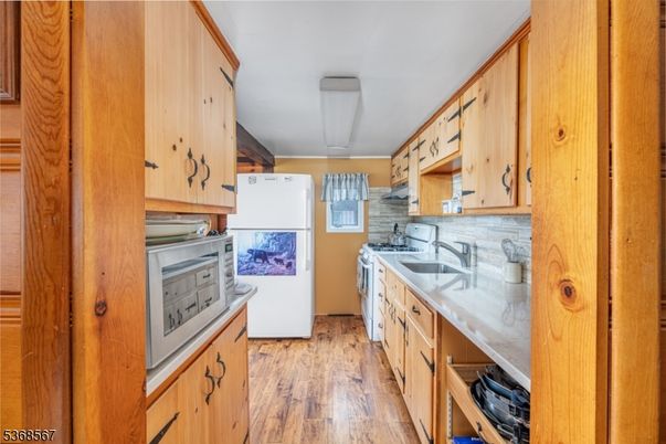 Interior, Kitchen, Wood Texture Flooring