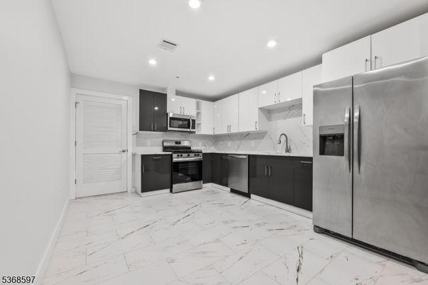 Interior, Kitchen, Marble, Recessed Lighting, Stainless Steel Appliances