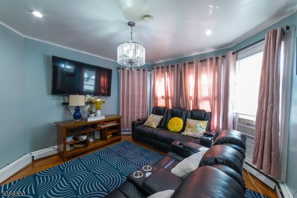 Chandelier, Home Theatre Room, Interior, Living room, Recessed Lighting, Wood Texture Flooring