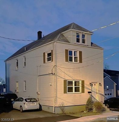 Exterior, Facade, Georgian