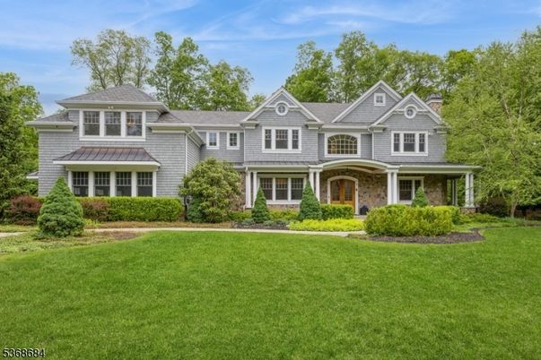 Backyard, Exterior, Facade, Farmhouse