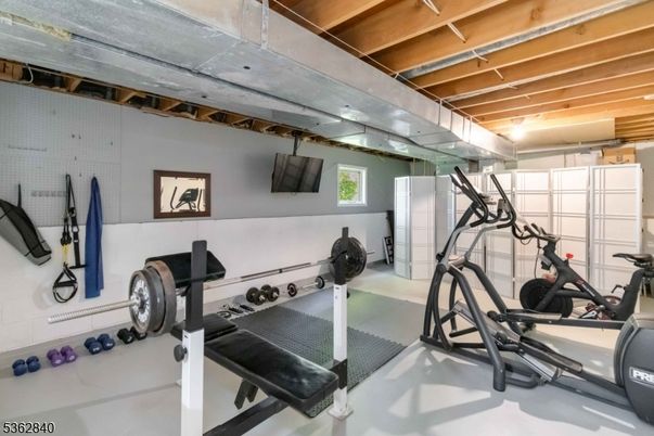 Fitness Equipment, Interior, Wooden Beams