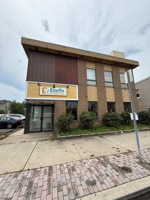 Exterior, Facade, Brick Facade, Condo Building